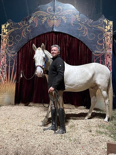 460565602_1037170728415245_1297116269012863621_n